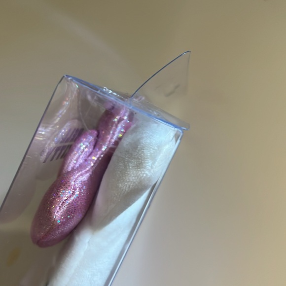 NIB the creme shop x hello kitty LE plush hello kitty portable mirror - Picture 6 of 9